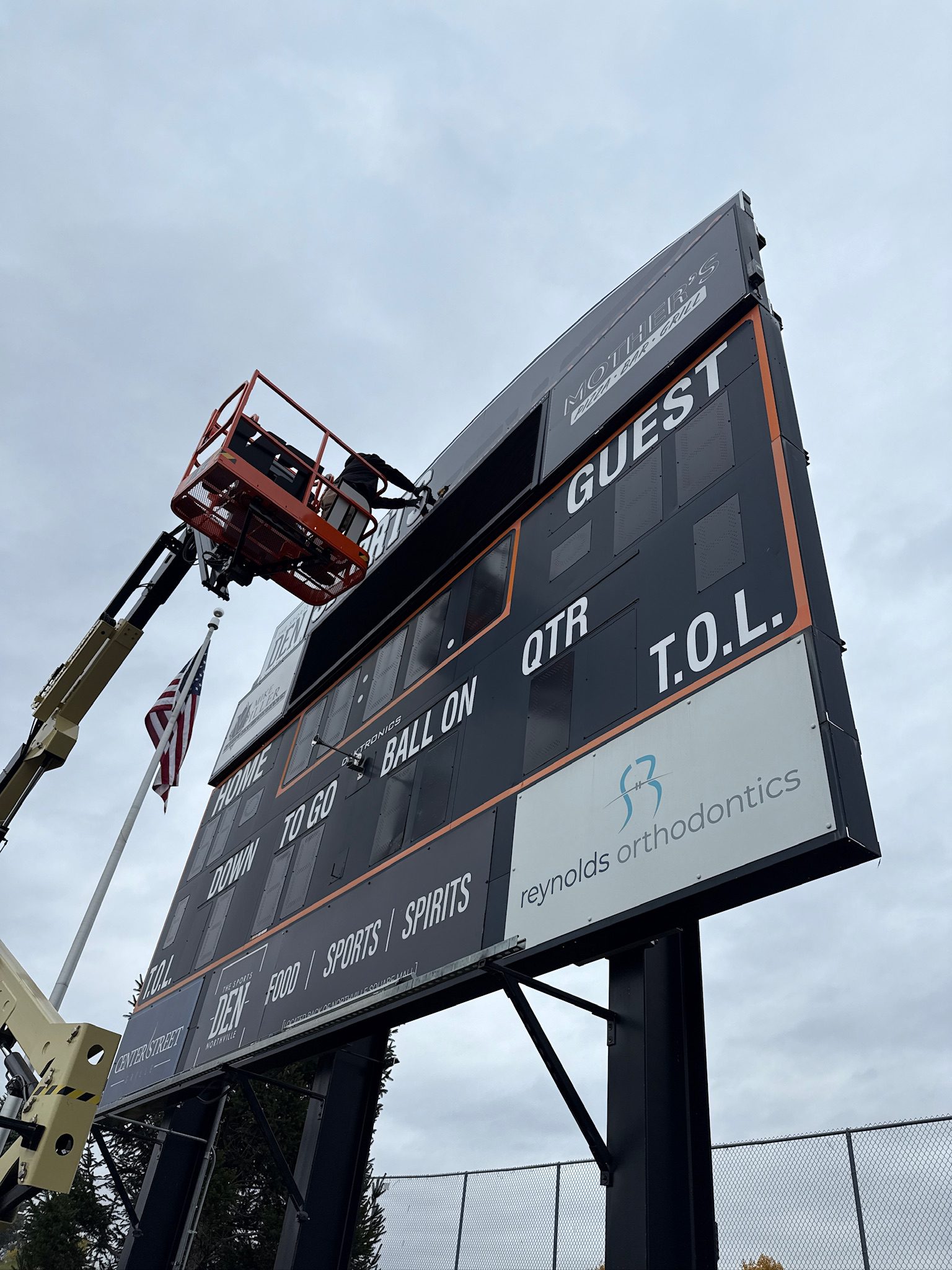 Commercial Sign Installation Farmington Hills, Ann Arbor, Detroit, Novi ...