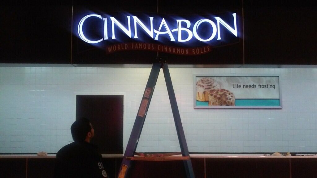 Sign Installation in Ann Arbor, Detroit, Southfield, Farmington Hills, Novi, MI,